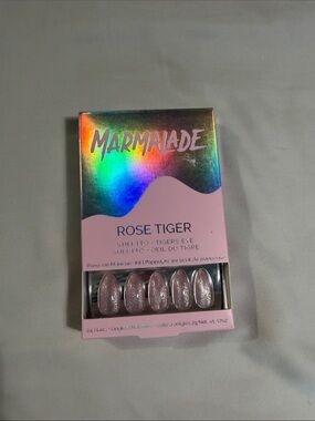 Marmalade Rose Tiger Press-On Nail Set — Shimmery Pink